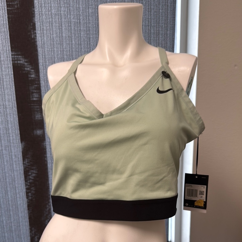 NWT 3x Nike Mint Green Sports Top with Black Trim